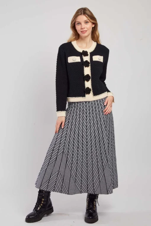 Cheap Gilet court élégant avec boutons DANAELLE Les Gilets, Cardigans & Pulls