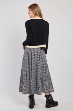 Cheap Gilet court élégant avec boutons DANAELLE Les Gilets, Cardigans & Pulls